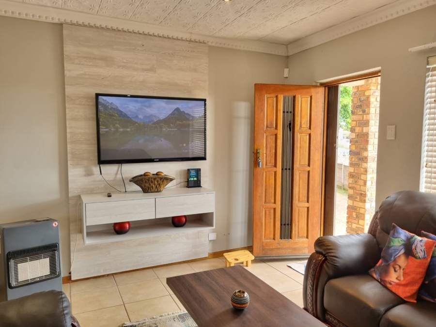 3 Bedroom Property for Sale in Strelitzia Park Eastern Cape